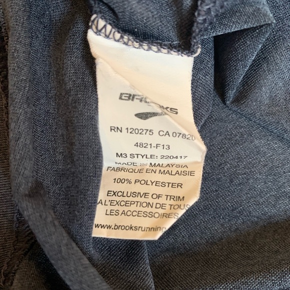 Brooks EZ T Run Happy Navy Long Sleeve T-Shirt - Picture 10 of 14